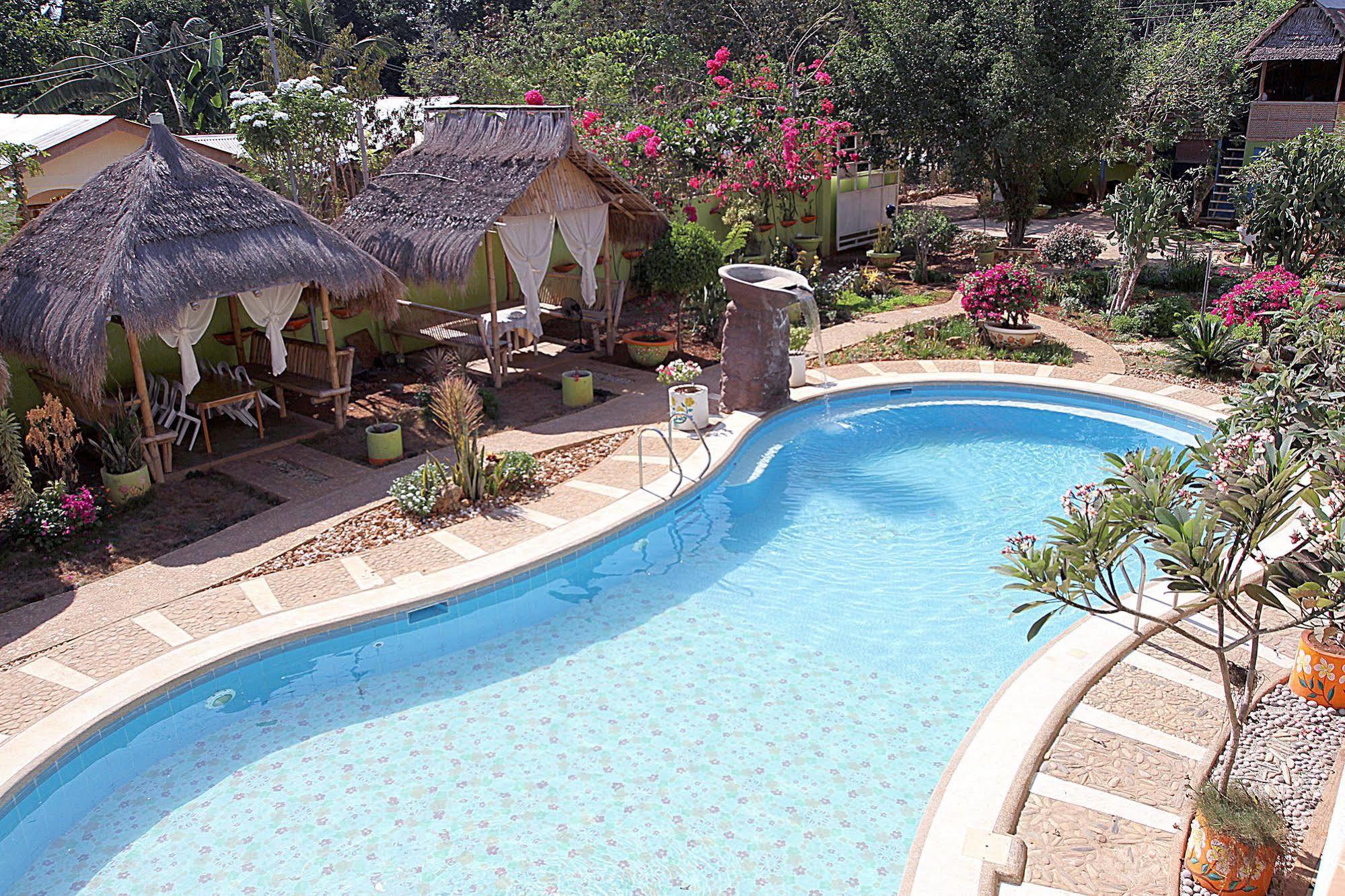 Oyo 644 Flower Garden Puerto Princesa Exterior photo